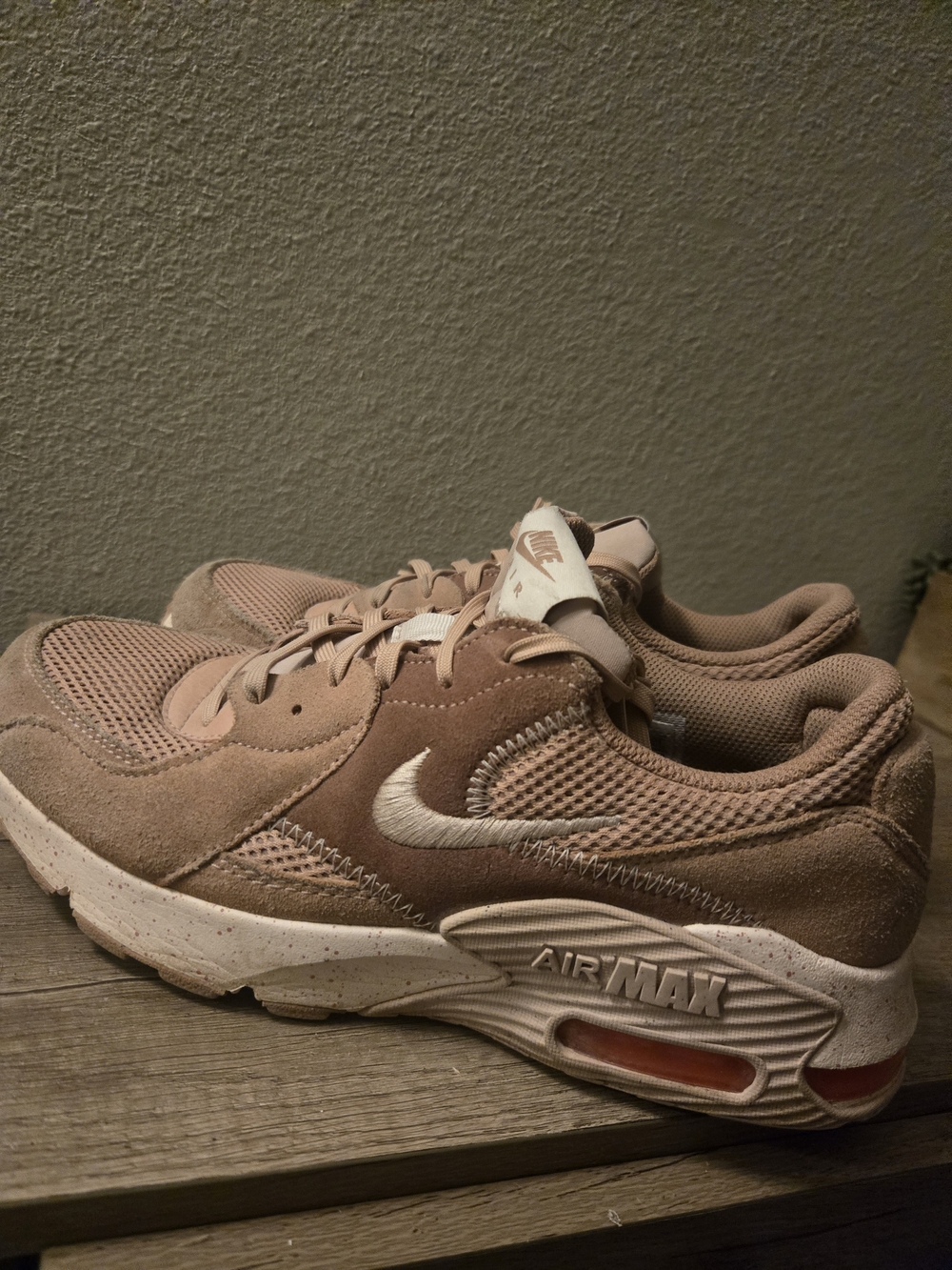 Nike Air Max Beige/Pink Suede & Mesh Sneakers